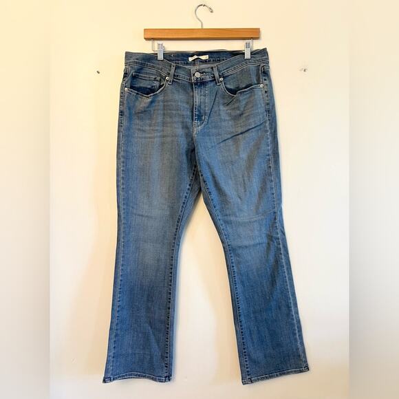 Levi's Classic Bootcut jeans size 16 classic everyday casual plus size - Picture 3 of 11